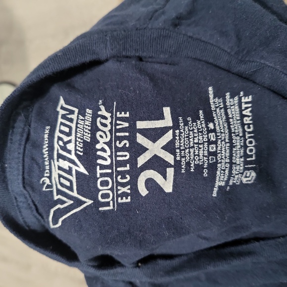 Voltron Legendary Defender T-Shirt - Picture 3 of 3